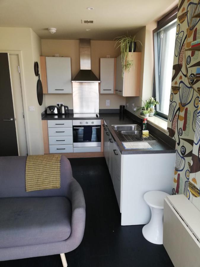 Canal View 1 Bed Apartment In Zone 1 Лондон Экстерьер фото